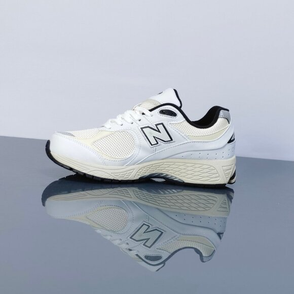 New Balance 2002R casual fashion sneakers